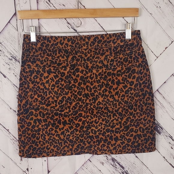 Vanilla Star Animal Print Mini Skirt - Picture 2 of 3